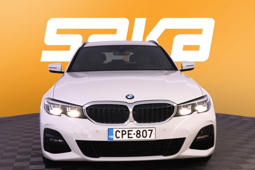 BMW 320 vaihtoauto