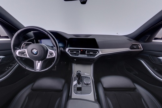 BMW 320 vaihtoauto