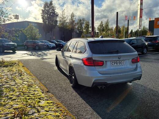 BMW 330 vaihtoauto