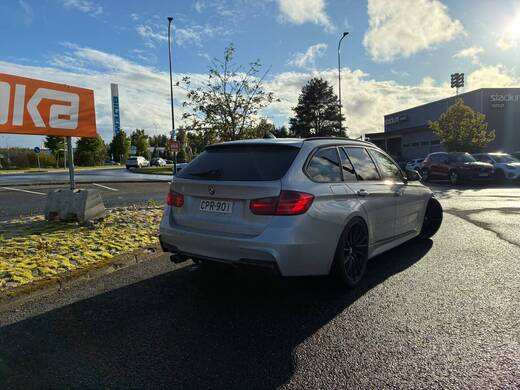 BMW 330 vaihtoauto
