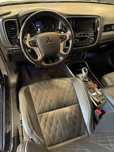 Mitsubishi Outlander vaihtoauto