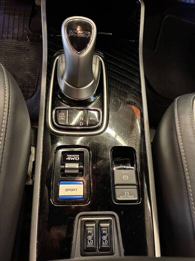 Mitsubishi Outlander vaihtoauto