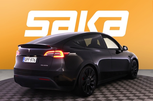 Tesla Model Y vaihtoauto