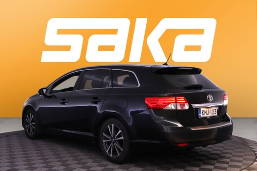 Toyota Avensis vaihtoauto