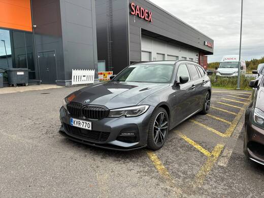 BMW 330 vaihtoauto