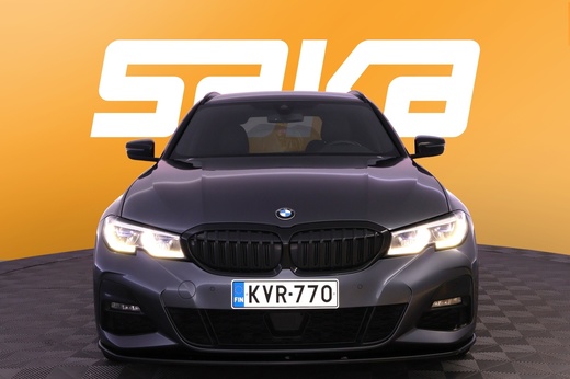 BMW 330 vaihtoauto