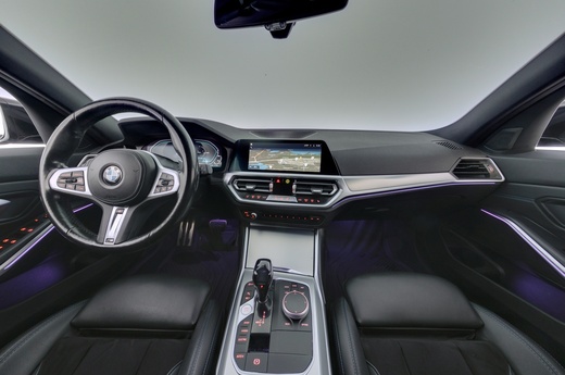 BMW 330 vaihtoauto