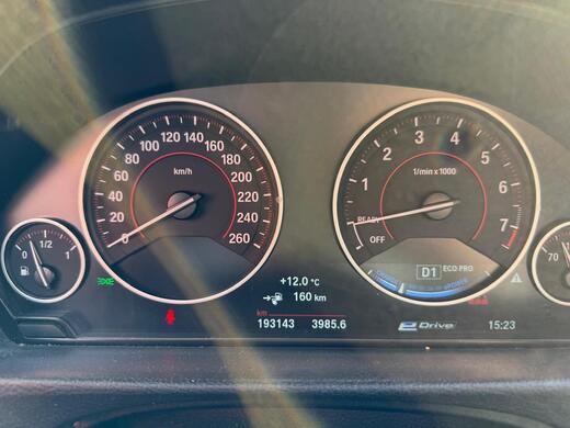 BMW 330 vaihtoauto