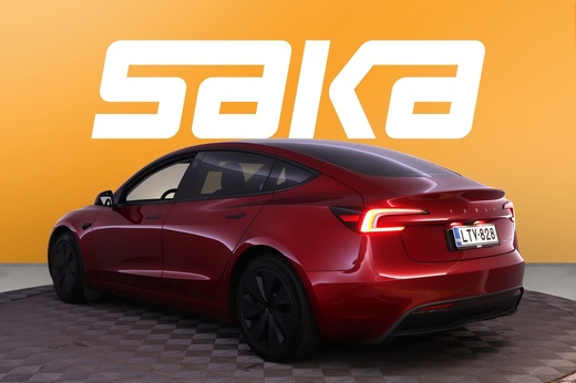 Tesla Model 3 vaihtoauto