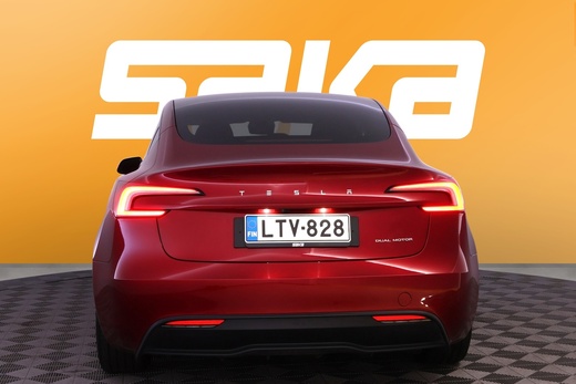 Tesla Model 3 vaihtoauto