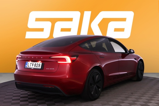 Tesla Model 3 vaihtoauto