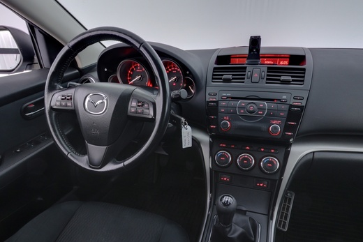 Mazda 6 vaihtoauto
