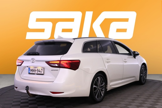 Toyota Avensis vaihtoauto