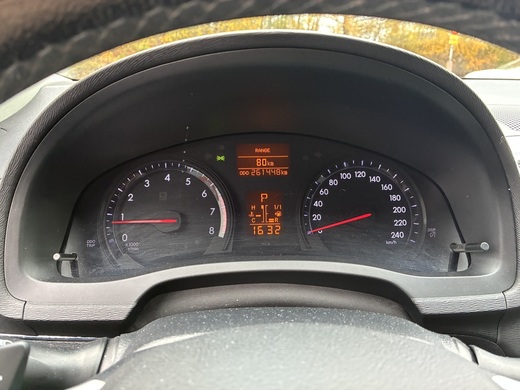 Toyota Avensis vaihtoauto