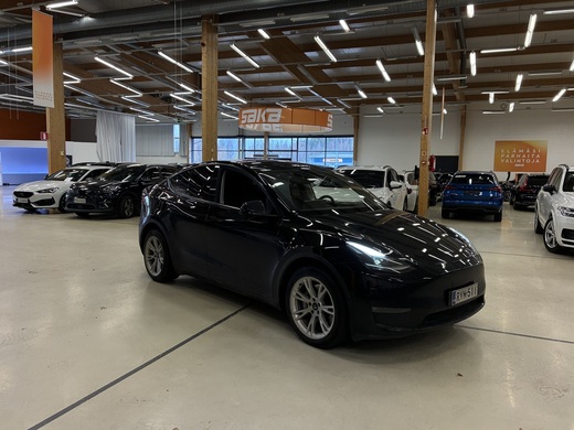 Tesla Model Y vaihtoauto
