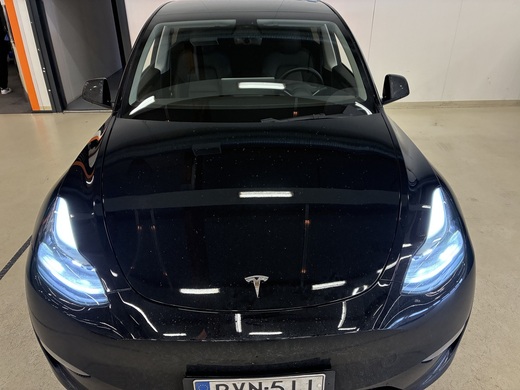 Tesla Model Y vaihtoauto