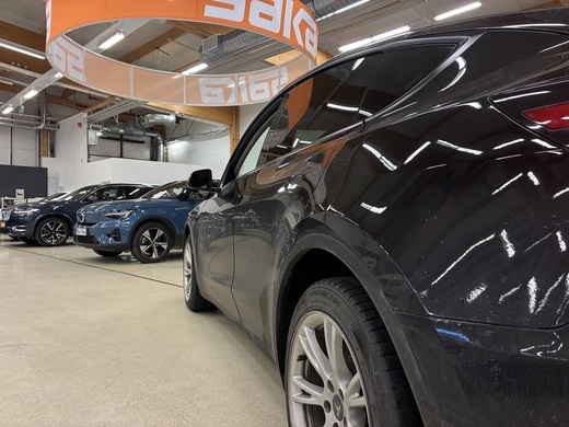Tesla Model Y vaihtoauto