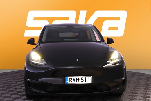 Tesla Model Y vaihtoauto