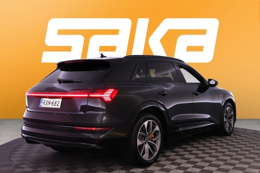 Audi e-tron vaihtoauto