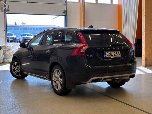 Volvo V60 Cross Country vaihtoauto
