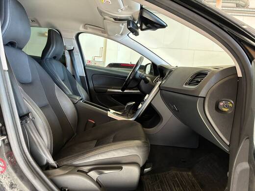 Volvo V60 Cross Country vaihtoauto