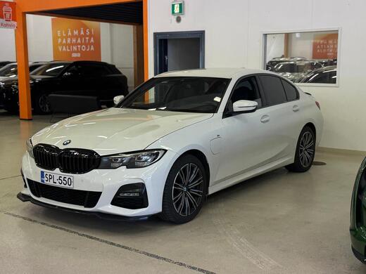 BMW 330 vaihtoauto