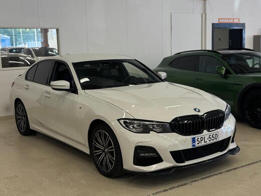 BMW 330 vaihtoauto