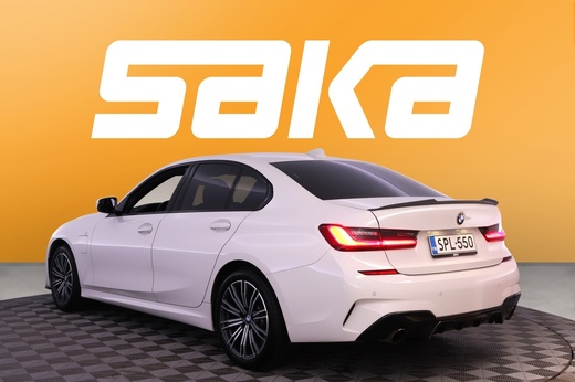 BMW 330 vaihtoauto