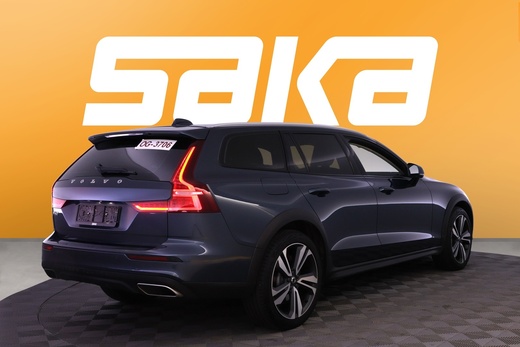 Volvo V60 Cross Country vaihtoauto