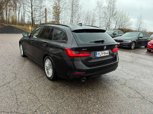 BMW 320 vaihtoauto
