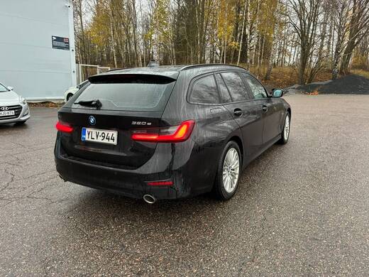 BMW 320 vaihtoauto