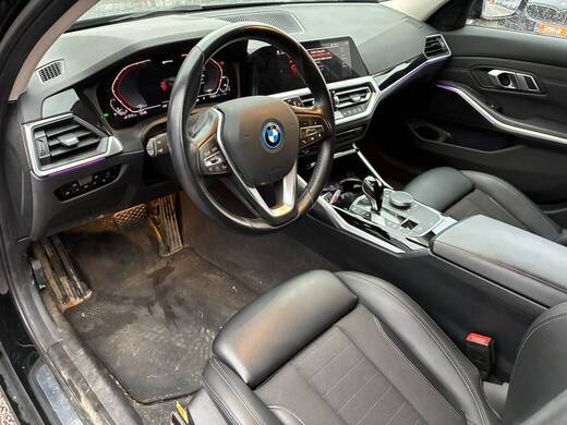 BMW 320 vaihtoauto