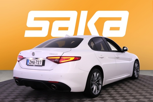 Alfa Romeo Giulia vaihtoauto