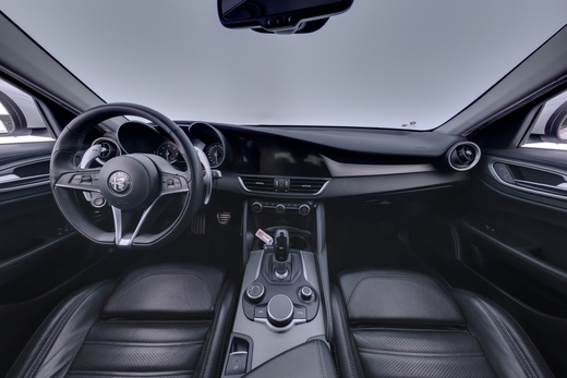 Alfa Romeo Giulia vaihtoauto