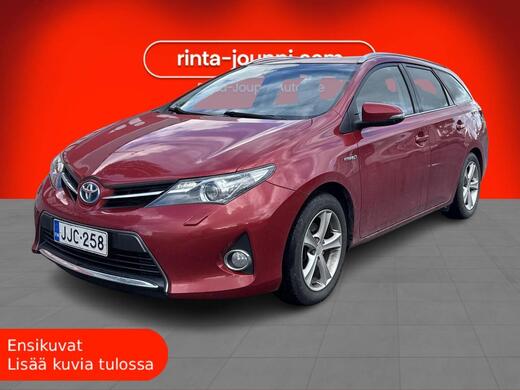 Toyota Auris vaihtoauto