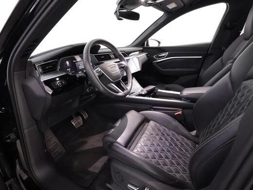 Audi Q8 e-tron vaihtoauto