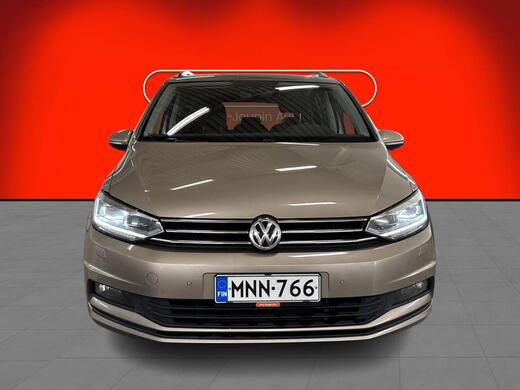 Volkswagen Touran vaihtoauto