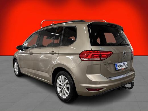 Volkswagen Touran vaihtoauto
