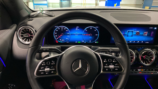 Mercedes-Benz EQB vaihtoauto