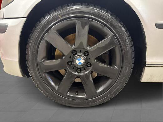 BMW 330 vaihtoauto