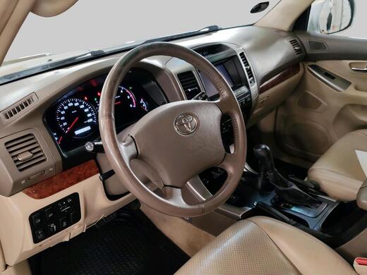 Toyota Land Cruiser vaihtoauto