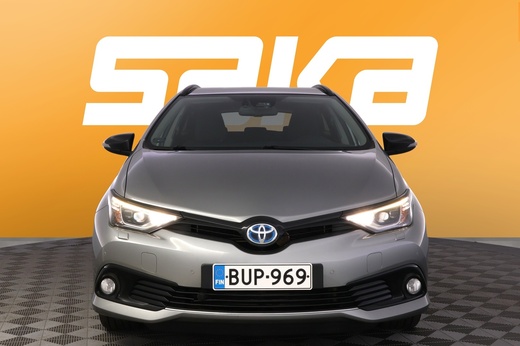 Toyota Auris vaihtoauto
