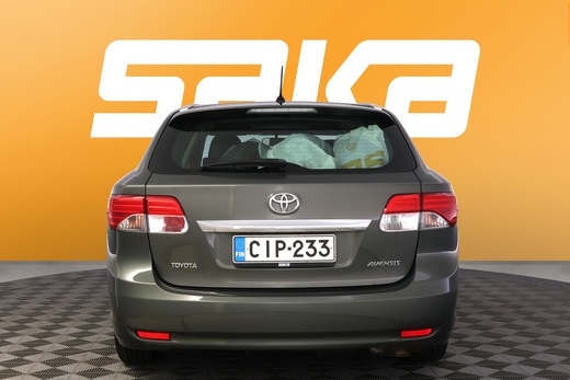 Toyota Avensis vaihtoauto