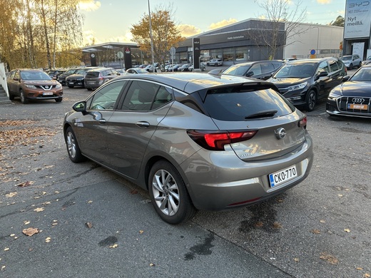 Opel Astra vaihtoauto