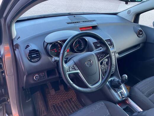 Opel Meriva vaihtoauto