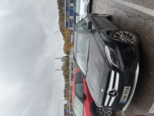 Mercedes-Benz GLA vaihtoauto