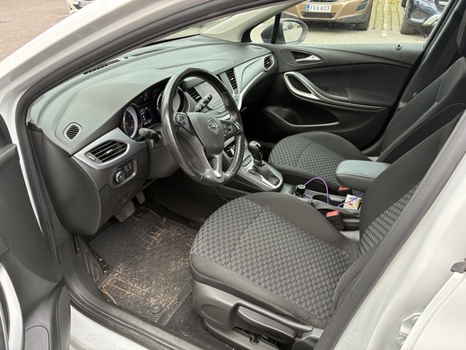 Opel Astra vaihtoauto