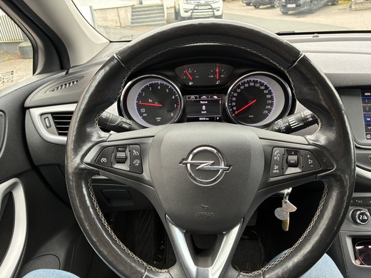 Opel Astra vaihtoauto