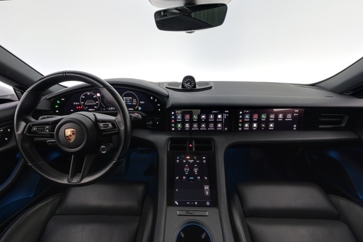 Porsche Taycan vaihtoauto