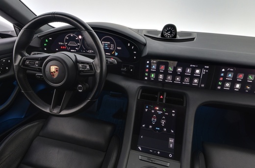 Porsche Taycan vaihtoauto